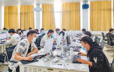 洛陽科技職業(yè)學(xué)院成功舉辦第十三屆“藍(lán)橋杯”河南省賽（計(jì)算機(jī)軟件及網(wǎng)絡(luò)技術(shù)賽項(xiàng)）